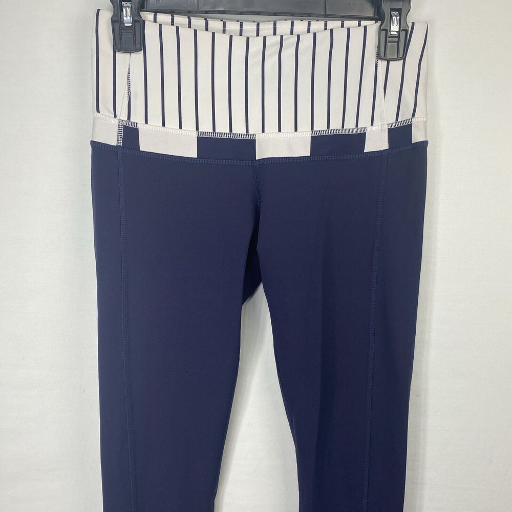 Lululemon Womens Size 6 Cropped Legging Blue and White Striped Waistband